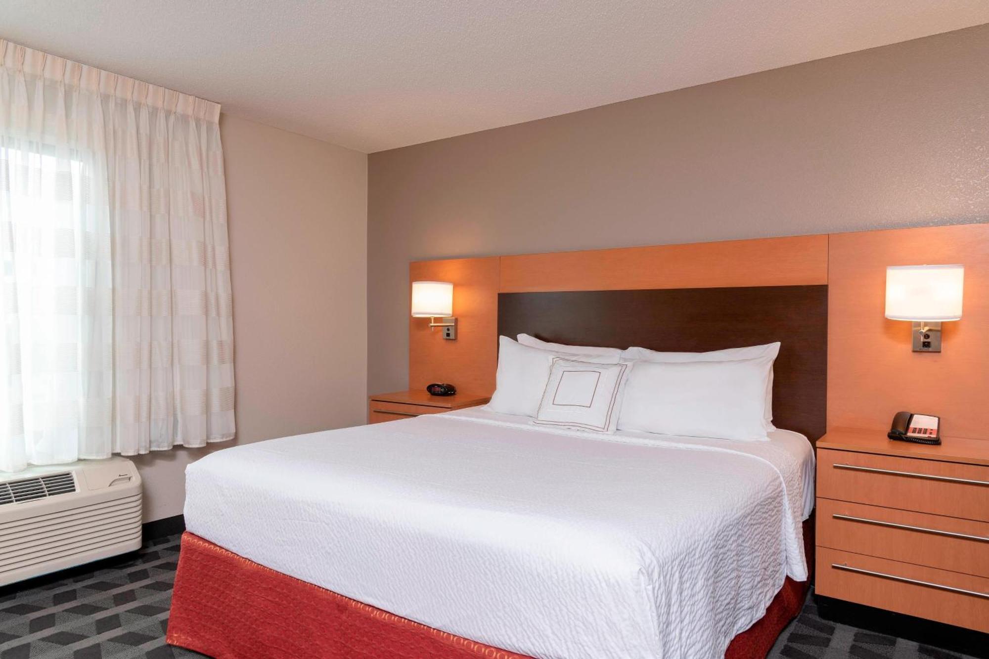 Towneplace Suites Fort Wayne North Exteriör bild