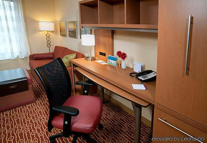 Towneplace Suites Fort Wayne North Exteriör bild